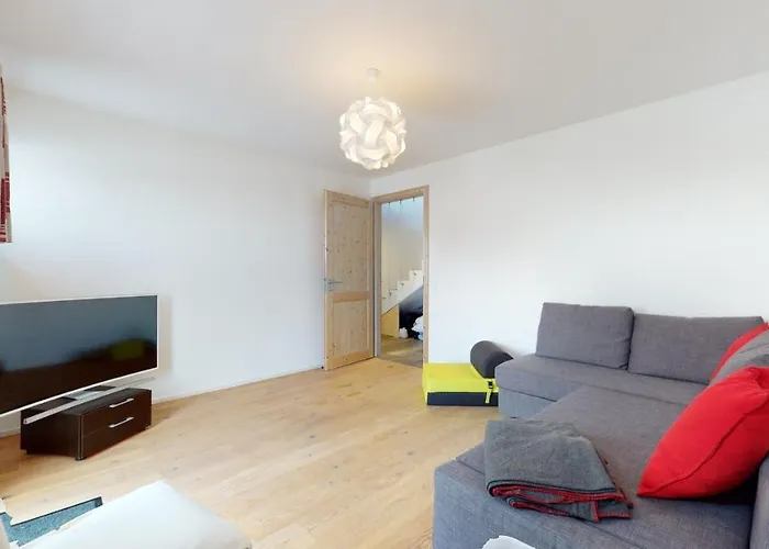 Chalé Modern Surrounded By Nature In Vercorin