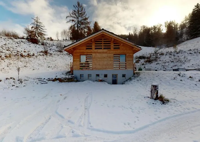 Modern Surrounded By Nature In Chalé